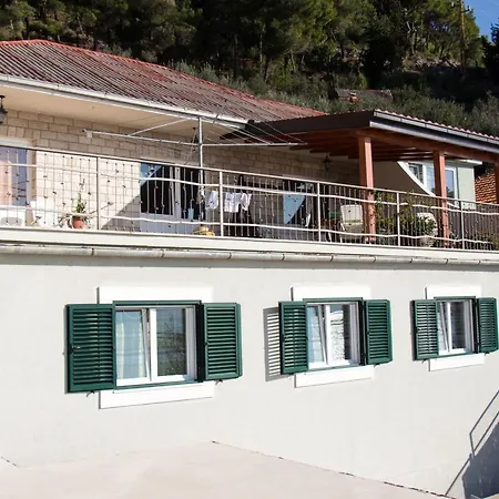 Apartment By The Sea Krilo Jesenice, Omis - 14459 *