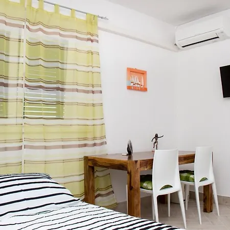 Apartmán By The Sea Krilo Jesenice, Omis - 14459 Jesenice (Split-Dalmatia)