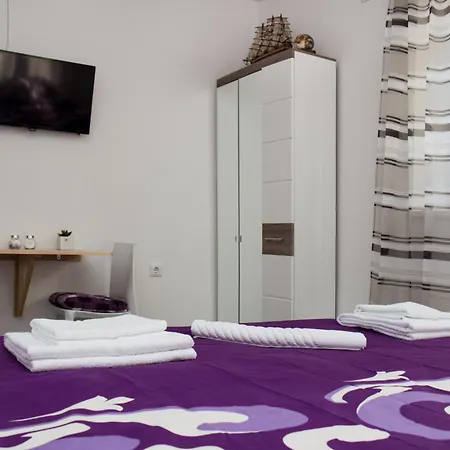 Apartamento By The Sea Krilo Jesenice, Omis - 14459 Jesenice (Split-Dalmatia)